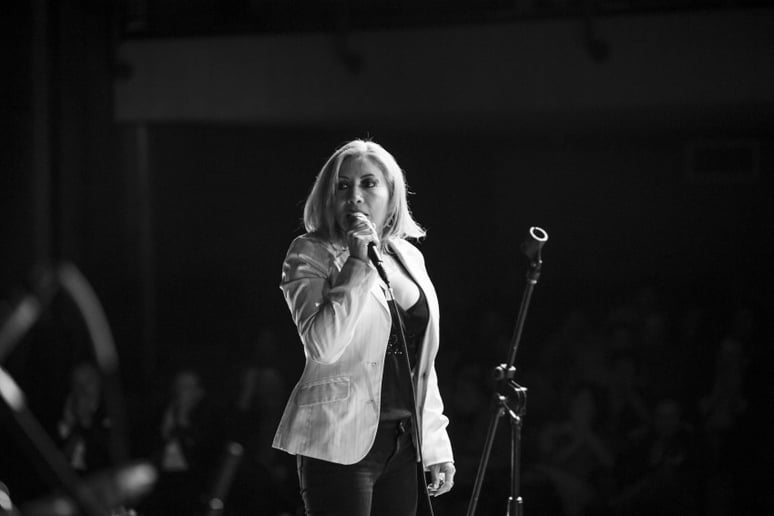 Gallery photo 1 of Piedad Torres La voz del amor