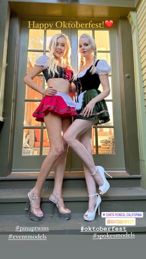 Gallery photo 4 of Pin Up Twins Entertainment