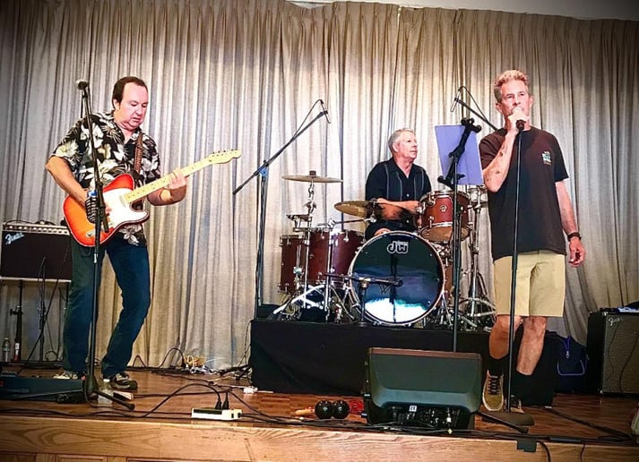 Gallery photo 1 of Tommy & The Rewinds