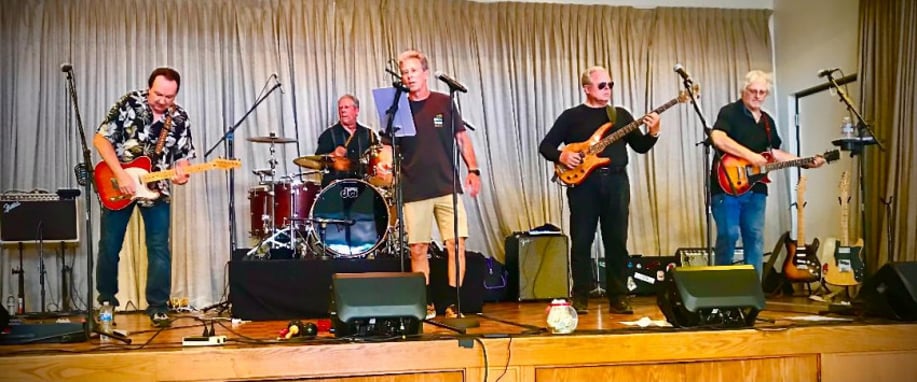 Gallery photo 4 of Tommy & The Rewinds