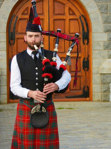 Gallery photo 3 of Pipe Sgt. Rory McLean