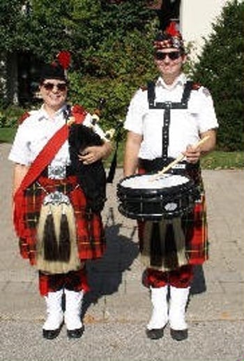 Gallery photo 3 of Piper and Drummer Duo