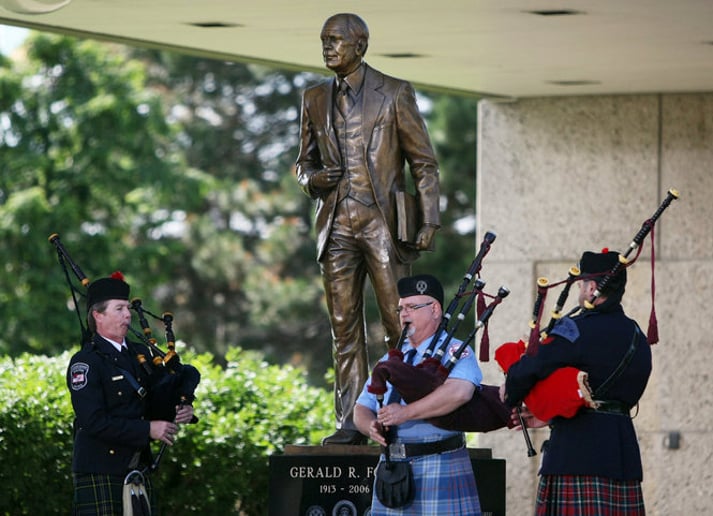 Gallery photo 3 of Tom Bradley