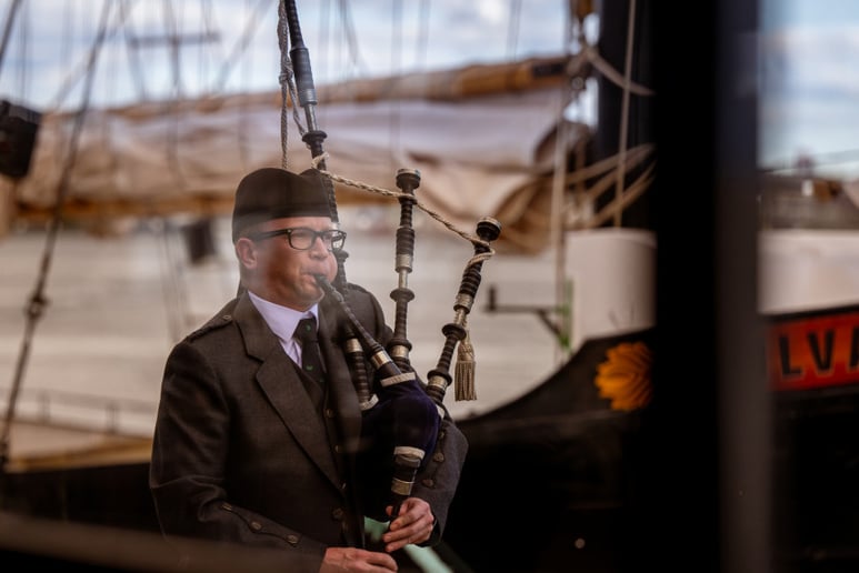 Gallery photo 1 of Andrew Osborne - Halifax Bagpiper