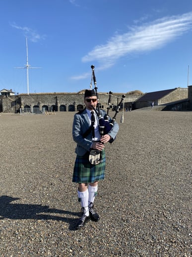 Gallery photo 10 of Andrew Osborne - Halifax Bagpiper
