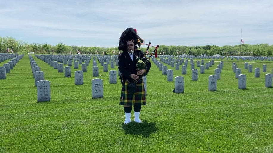 Gallery photo 8 of Piper Johnny