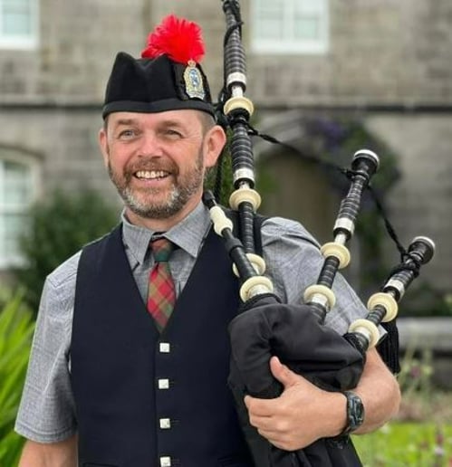 Gallery photo 4 of Piper Of Kintore