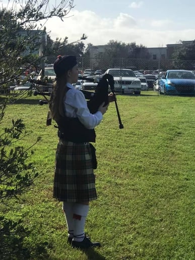 Gallery photo 4 of Piping by Gabriella