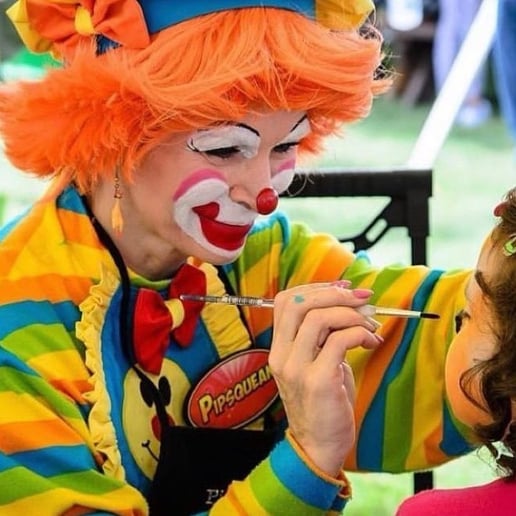 Gallery photo 3 of Pipsqueak the Clown