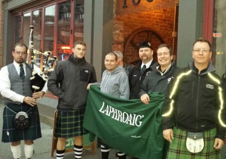 Gallery photo 4 of DelCo Bagpiper