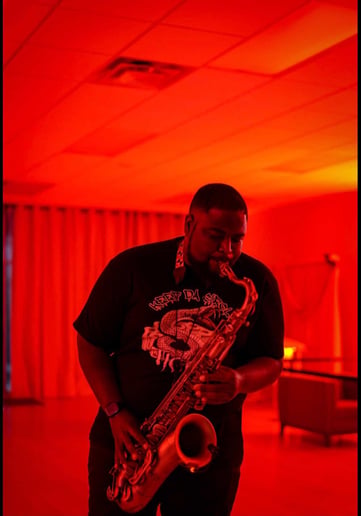 Gallery photo 5 of Platinum on the Sax