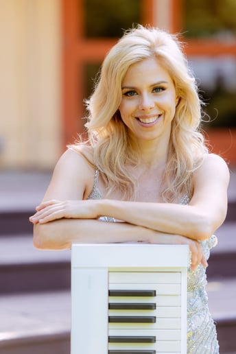 Gallery photo 8 of Platinum Pianist