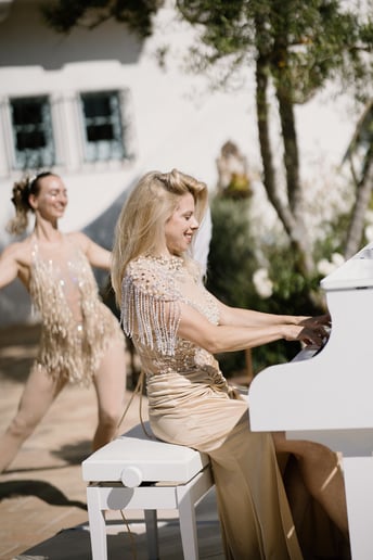 Gallery photo 4 of Platinum Pianist