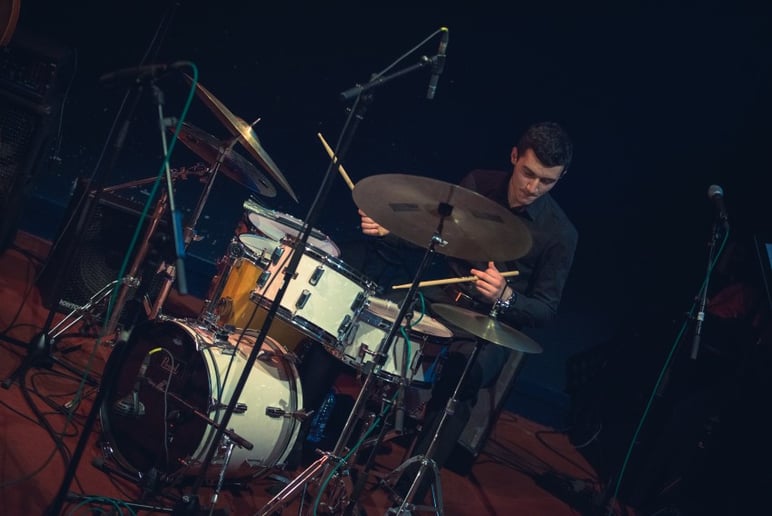 Gallery photo 1 of Playing any kinds of music!