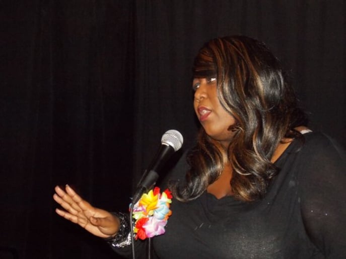 Gallery photo 2 of Poet Miss Irreplaceable