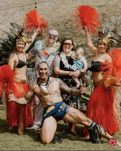 Gallery photo 13 of Electric Luau Polynesian Dancer‘s