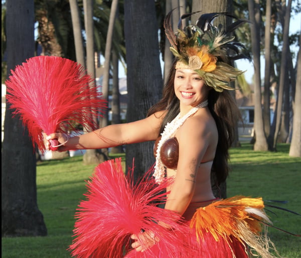 Gallery photo 30 of Electric Luau Polynesian Dancer‘s
