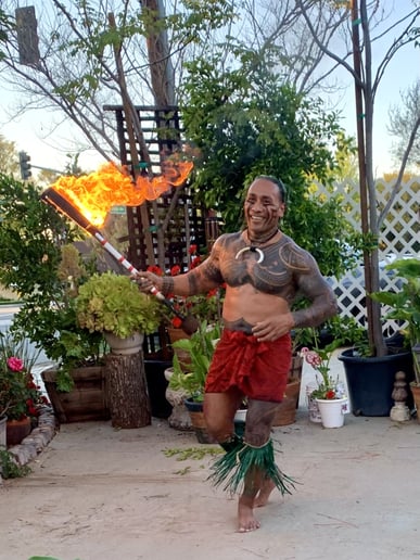Gallery photo 36 of Electric Luau Polynesian Dancer‘s