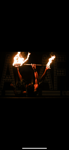 Gallery photo 1 of Polynesian Fire Knife dance