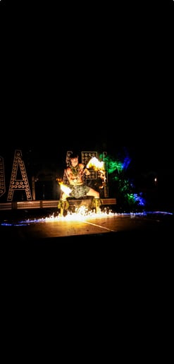 Gallery photo 3 of Polynesian Fire Knife dance
