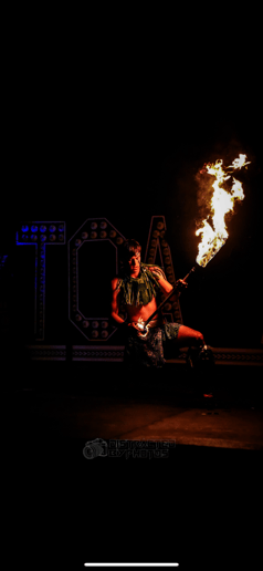 Gallery photo 9 of Polynesian Fire Knife dance