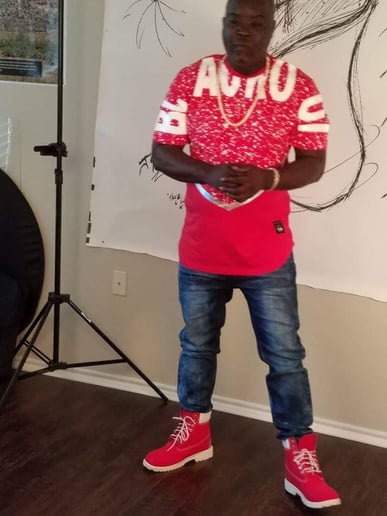 Gallery photo 2 of Poochie Loc