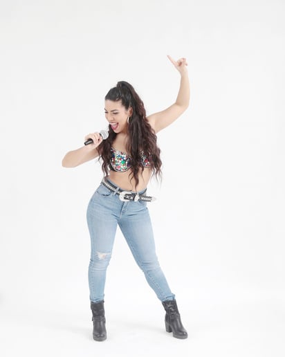 Gallery photo 3 of Selena Tribute, Latin Band, Singer