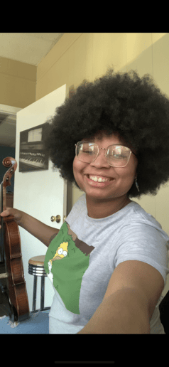 Gallery photo 8 of Black Violin Girl