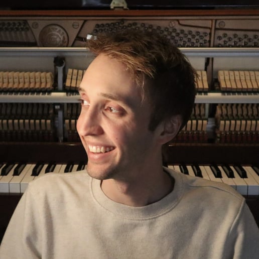 Gallery photo 1 of Josiah Austin - Solo Pianist