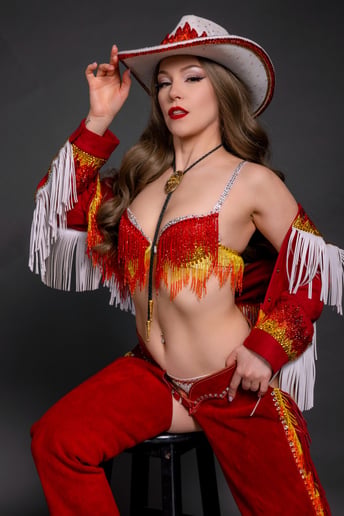 Gallery photo 4 of Poppy Tart Burlesque/Go-Go Dancer/Model