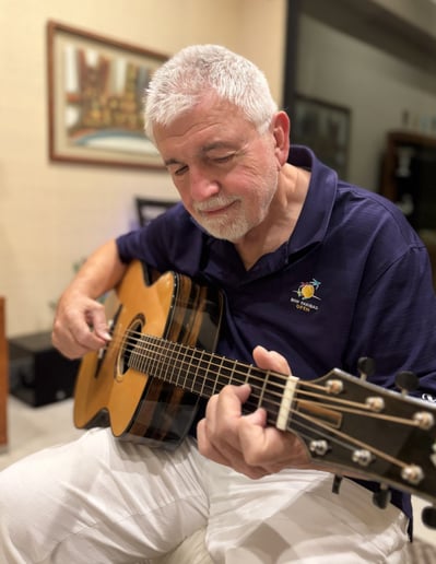 Gallery photo 1 of Merv Adrian - Guitarist and Singer