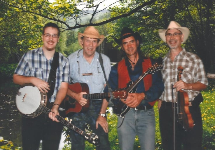 Gallery photo 11 of Andy Burr & Friends