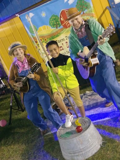 Gallery photo 13 of Andy Burr & Friends