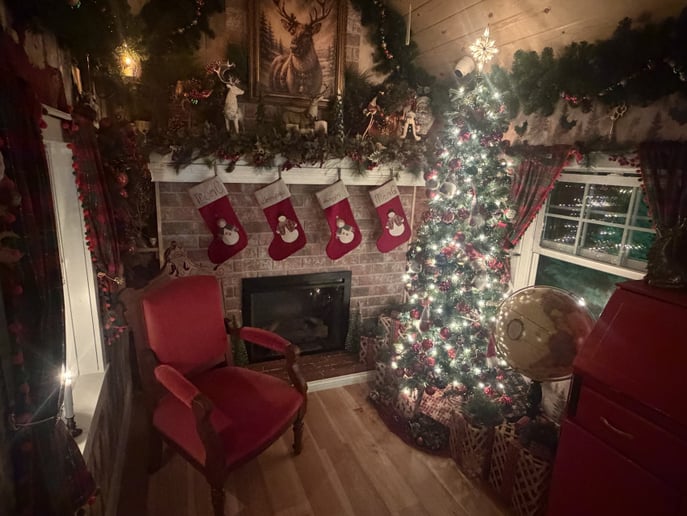 Gallery photo 9 of Santa’s Chalet, traveling home of the Post Falls Santa Claus