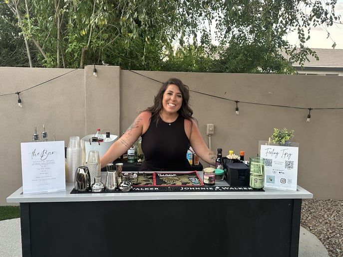 Gallery photo 5 of Pour it out Mobile Bartending