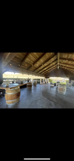 Gallery photo 3 of Pour & more
