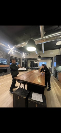 Gallery photo 9 of Pour & more
