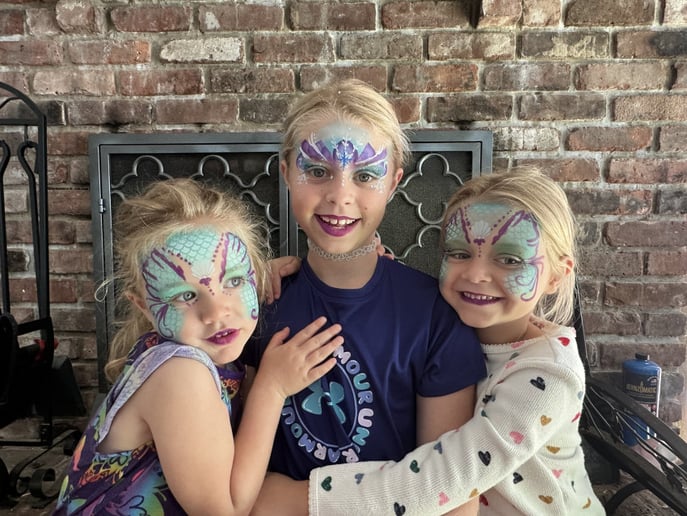 Gallery photo 10 of Powder and Paint Face Art