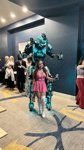 Gallery photo 24 of Top Robot on Stilts 