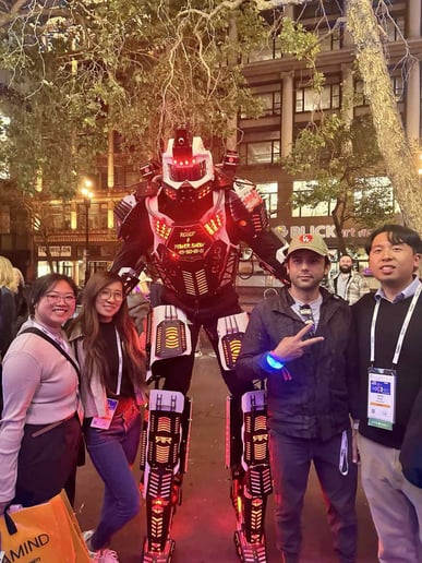 Gallery photo 32 of Top Robot on Stilts 