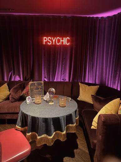 Gallery photo 1 of Practical Magic Psychic