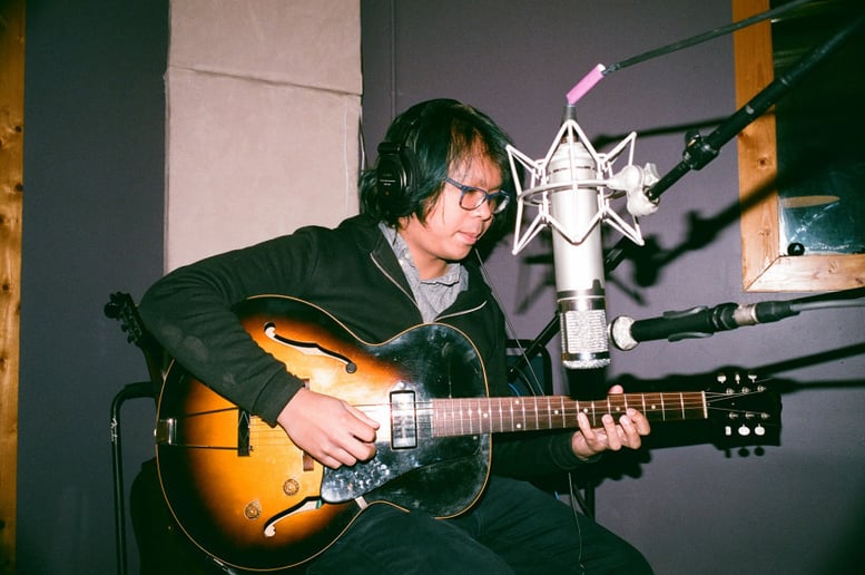 Gallery photo 2 of Prawit Siriwat - Jazz Guitarist