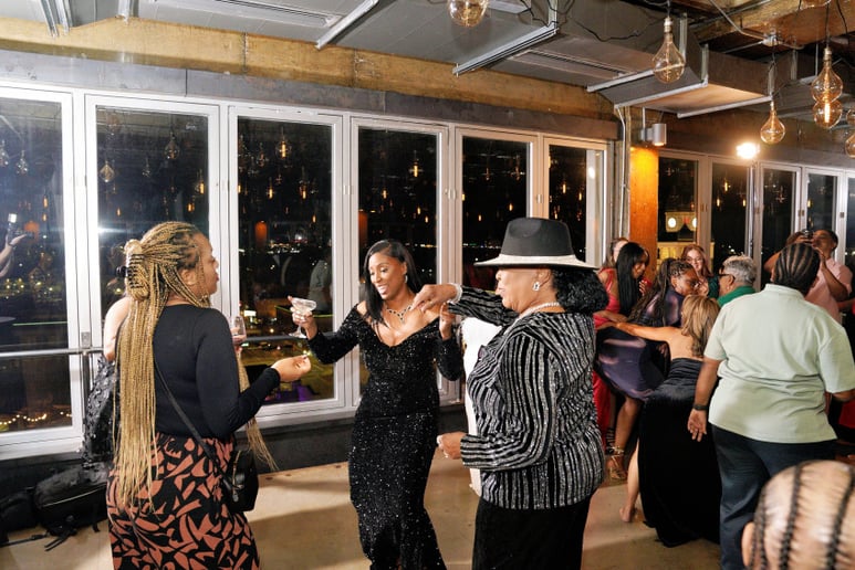 Gallery photo 10 of Premier Vibes Entertainment