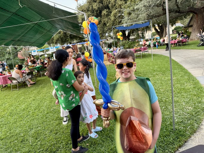 Gallery photo 10 of Premium Balloon Animals/Sculptures
