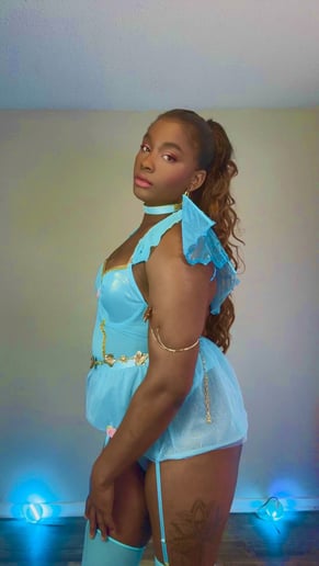 Gallery photo 1 of Laya Michelle