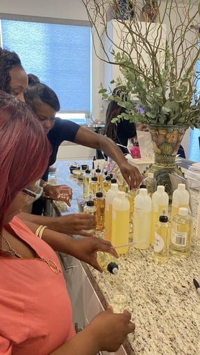 Gallery photo 8 of Marilyn X Candle Making Experiences