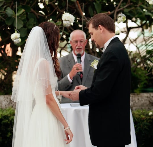 Gallery photo 7 of Pro and experienced wedding officiat