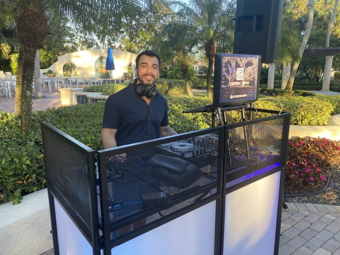 Gallery photo 3 of Pro Dj Bookings