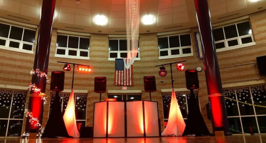 Gallery photo 9 of PRO DJs Seattle