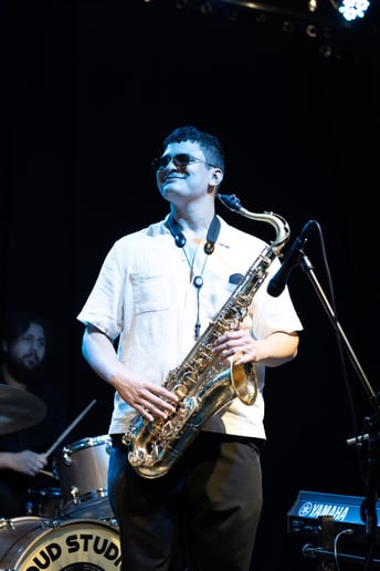 Gallery photo 2 of Pro Sax Playing